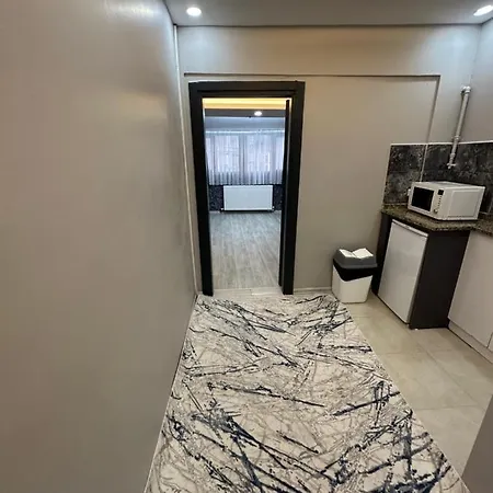 The Square 30 Apartman *